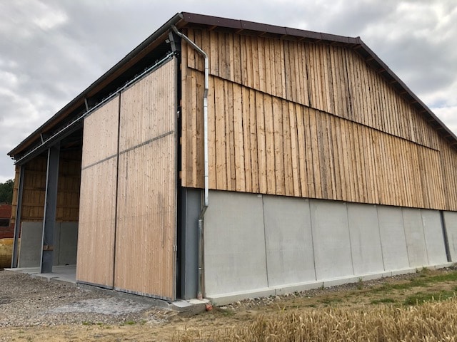 Bosch Beton - Keerwanden in nieuwe stalen hal voor graandrogerij in Billerbeck (DE)