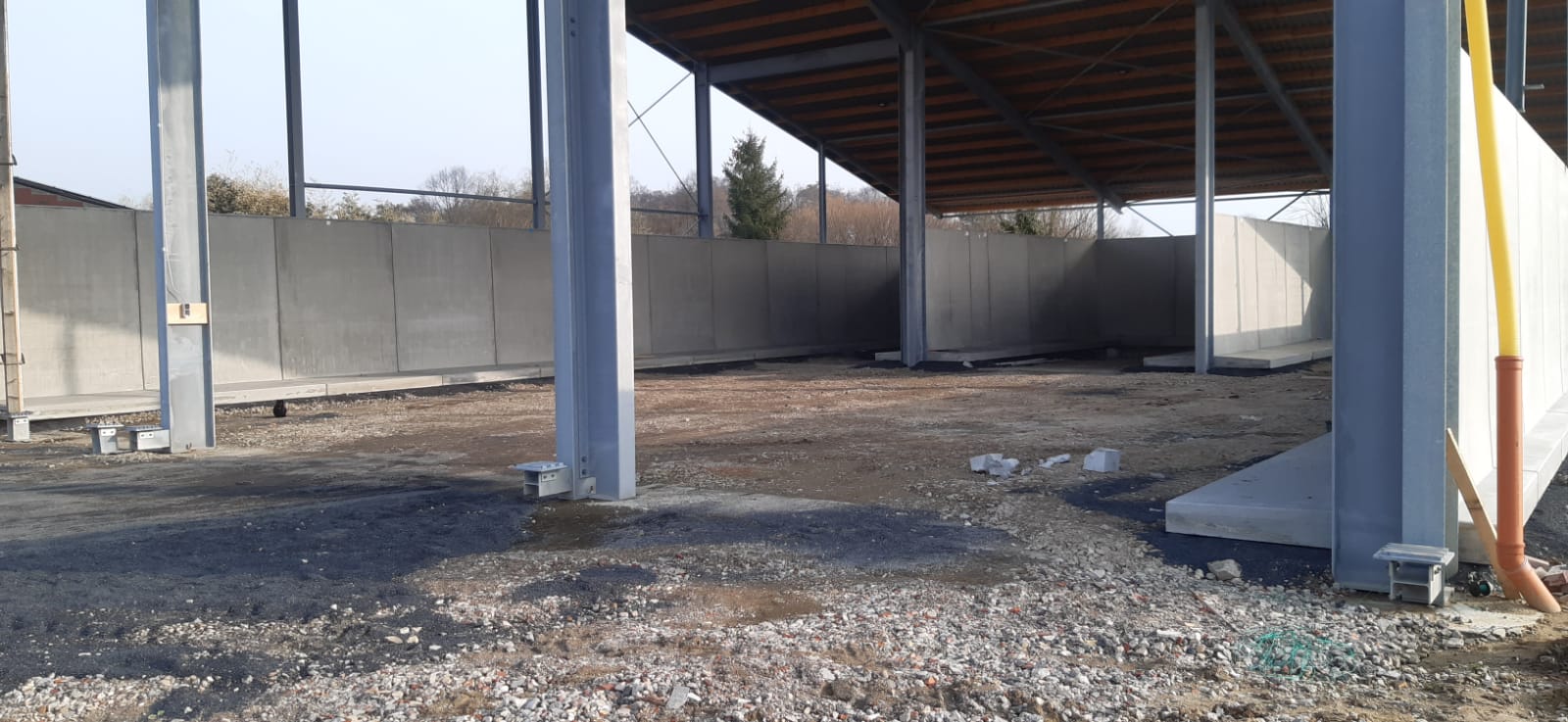 Bosch Beton - Keerwanden in nieuwe stalen hal voor graandrogerij in Billerbeck (DE)