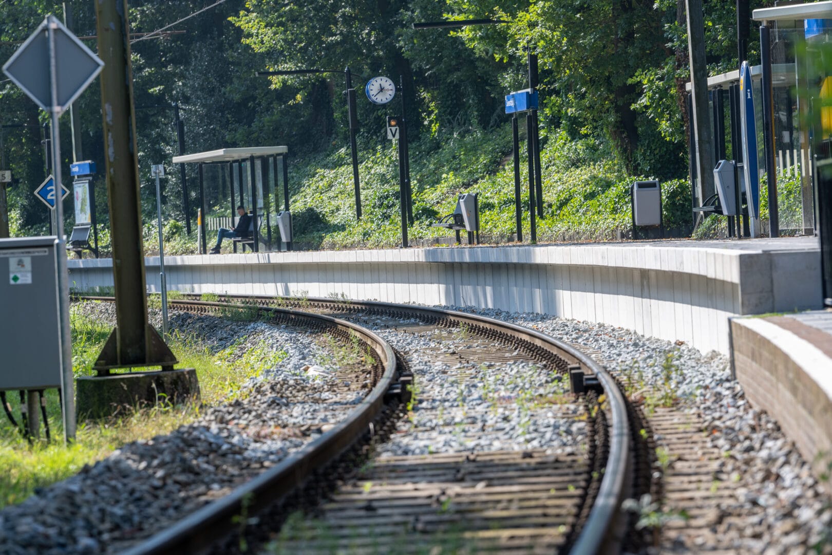 Bosch Beton - Duurzame perronwanden op NS-station Soestdijk