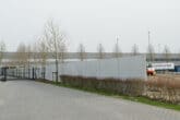 Bosch Beton - Keerwanden als terreinafscheiding bij transportonderneming Mol Cargo in Tiel