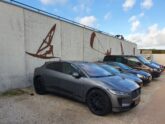 Bosch Beton - Keerwanden met kunst als grondkering bij circuit Zandvoort