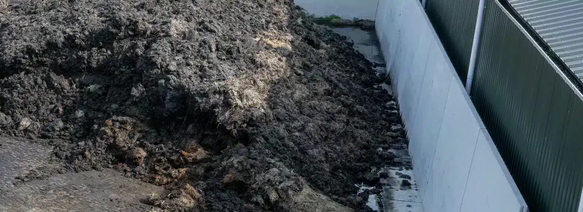 L steine 1m hoch Güllelagerung