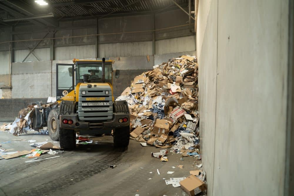 Bosch Beton - Strong retaining walls in recycling company’s paper depot