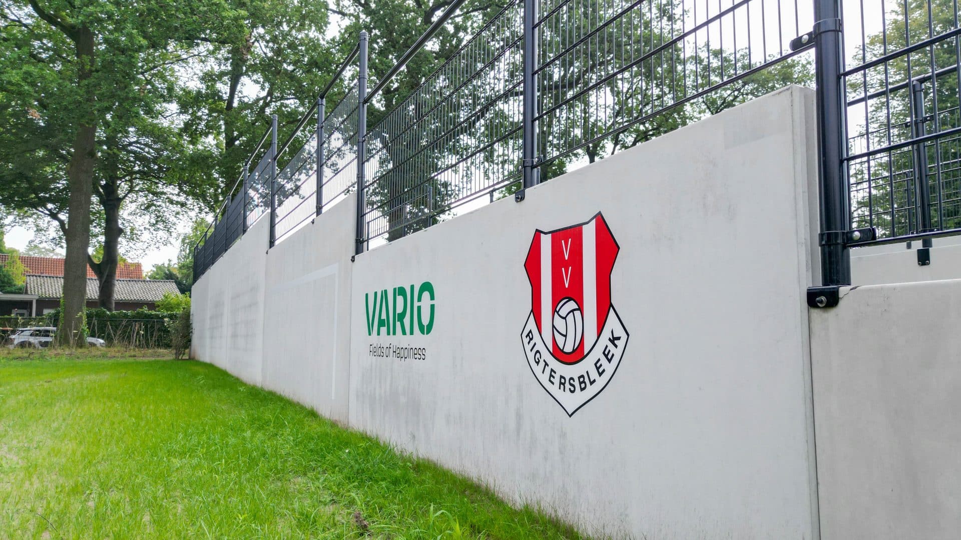 Het multifunctionele beweegpark is gerealiseerd door Vario Fields in opdracht van voetbalclub Rigtersbleek