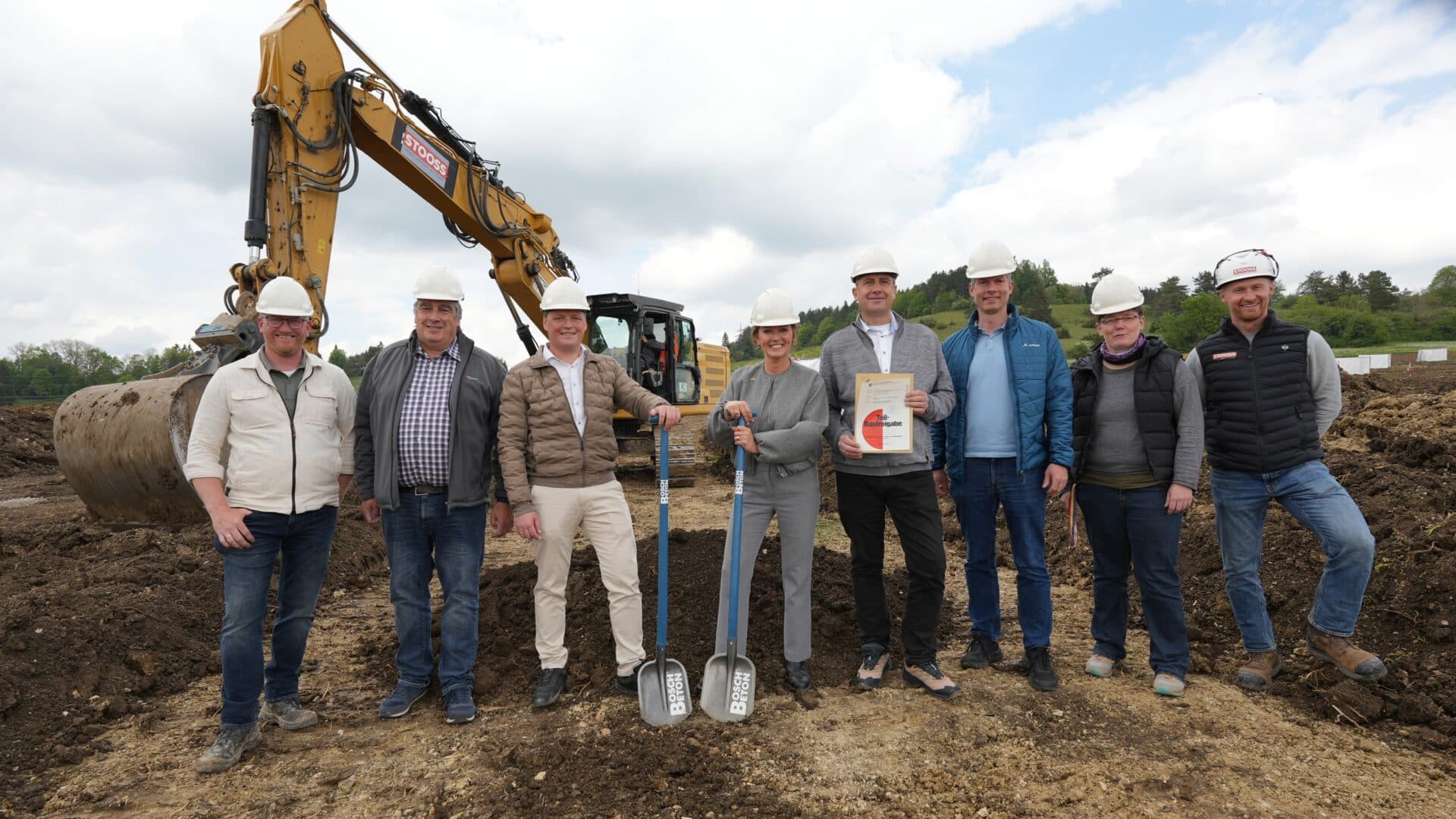 Management beim symbolischen Baubeginn des neuen Bosch-Beton-Standorts in Münsingen